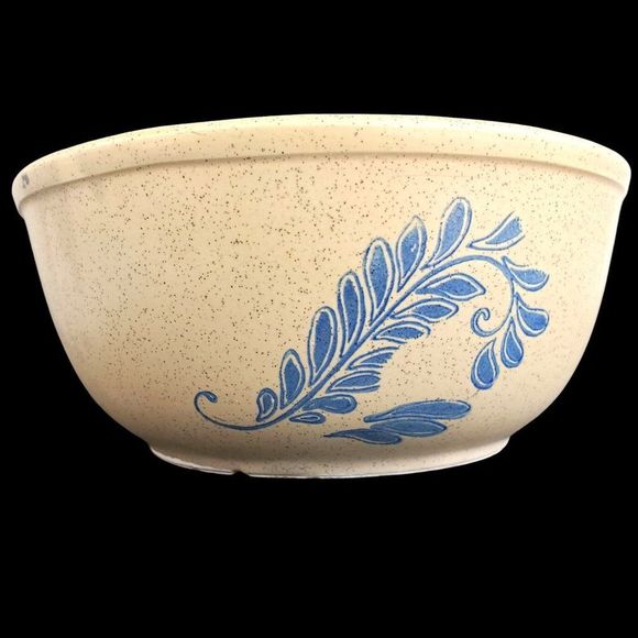 McCoy Bowl Serving Mixing Vintage Ceramic Pottery USA Bluefield 7028 Beige Blue - Picture 1 of 11